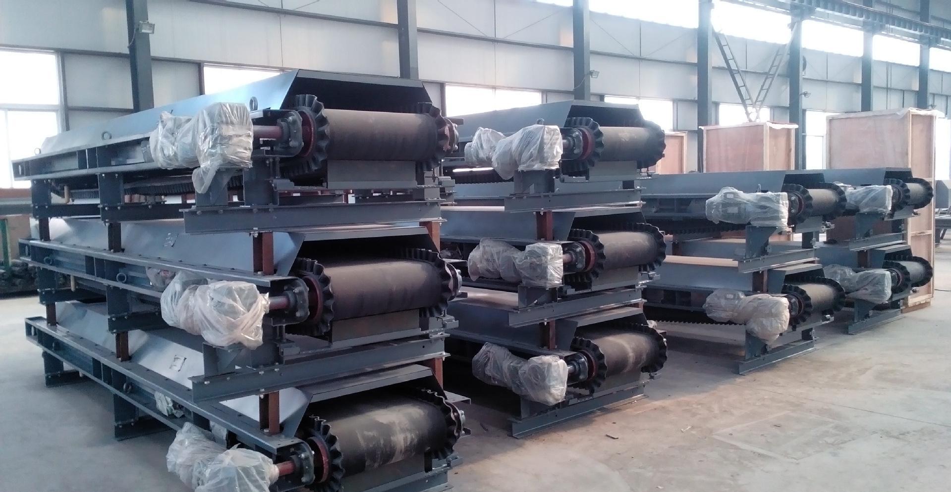 給料機(jī)235.jpg 給料機(jī)235.jpg